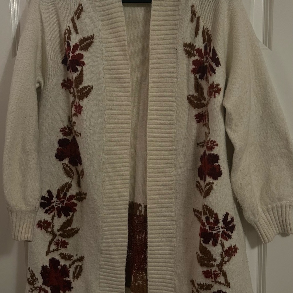 Shyanne Cream Cardigan with Floral Accents